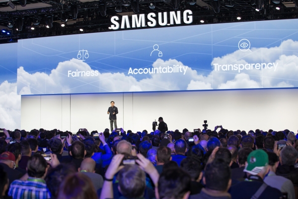 HS Kim, President and CEO of Consumer Electronics Division, Samsung Electronics gives his opening remarks, welcoming guests to Samsung Electronics’ CES 2019 Press Conference.