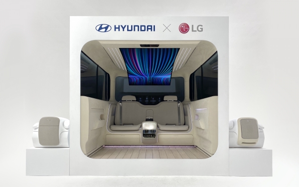 LG전자와 현대자동차가 24일 공개한 미래차의 인테리어 비전을 보여주는 ‘아이오닉 콘셉트 캐빈(IONIQ Concept Cabin)'. [사진=LG전자 제공]