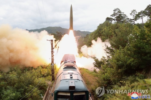 북한, 열차서 탄도미사일 발사 [출처=연합뉴스]