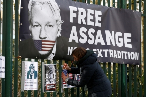 Assange is fighting extradition from the UK to the US over the release of confidential cables by WikiLeaks. [Reuters=Yonhap News]