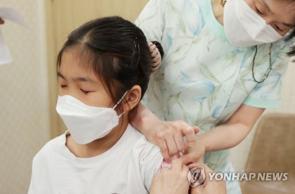 어린이부터' 독감백신 접종 시작 [연합뉴스]