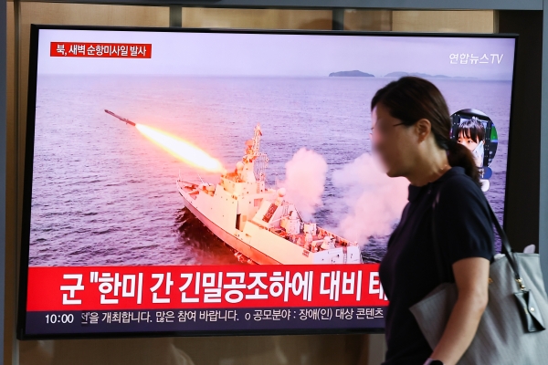 북한이 지난 2일 새벽 서해상으로 순항미사일 수 발을 기습 발사했다. ⓒ연합뉴스