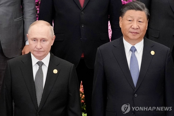 베이징 일대일로 정상포럼 참석한 푸틴 대통령과 시진핑 주석 [사진 = 연합뉴스]