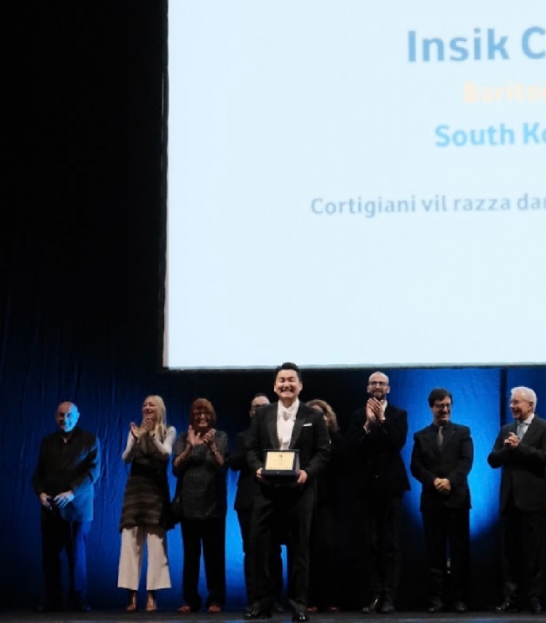  한국인 바리톤 최인식. 세계적인 오페라 콩쿨 이탈리아 베로나 빈체로 콩쿨 우승 