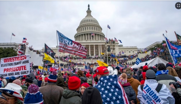 지난 2021년 1월 6일 도널드 트럼프 당시 미국 대통령 지지자들이 워싱턴 D.C. 미 의사당에 난입하고 있다. [사진 = ATI]
