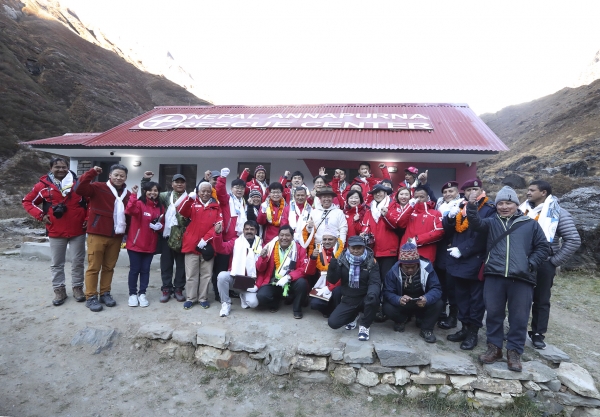 KT가 네팔 안나푸르나 관광객 안전을 위해 ICT 산악구조센터 구축에 나선다 [사진=KT 제공]