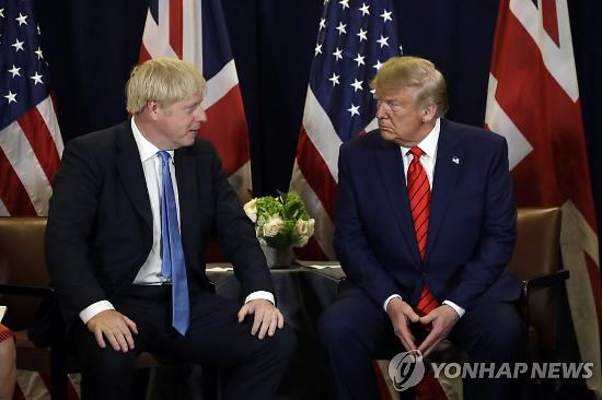 보리스 존슨 영국 총리(왼쪽)와 도널드 트럼프 미국 대통령[사진=AP·연합뉴스]