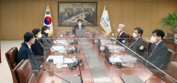 지난 14일 한국은행 금융통화위원회는 기준금리를 0.25%p 인상하기로 결정했다. [출처=연합뉴스]