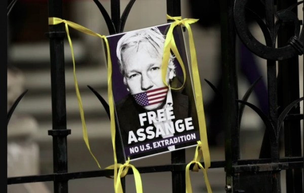 Free Julian Assange Campaign. [AP=Yonhap]