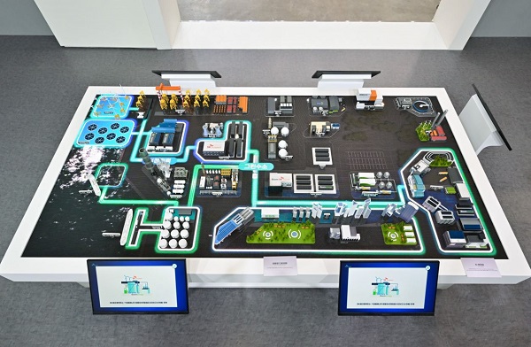 SK에코플랜트가 보유한 에너지 밸류체인∙환경 솔루션 전반을 하나로 연결된 미래 도시 디오라마로 표현한 ‘그린시티’. [사진=SK에코플랜트]