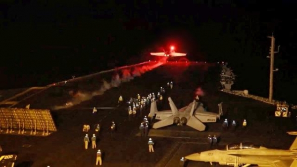 美·英 군사연합군이 화물선들을 위협해 온 예멘 반군 '후티'를 대상으로 대대적인 공격에 나섰다. [사진=연합뉴스]