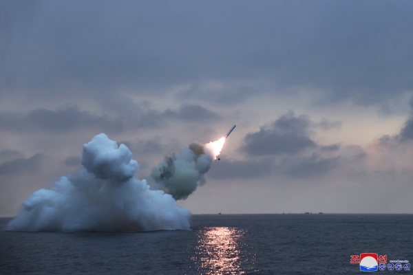지난 29일 조선중앙통신은 김정은 북한 국무위원장이 지난 28일 잠수함발사순항미사일(SLCM) 시험발사를 지도하고 핵잠수함 건조 사업을 둘러봤다고 밝혔다. [출처=연합]