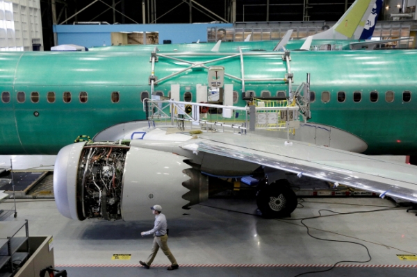 보잉사의 737맥스 여객기가 미국 워싱턴주 렌톤의 생산공장에서 제작되고 있다. [사진 = 연합뉴스]